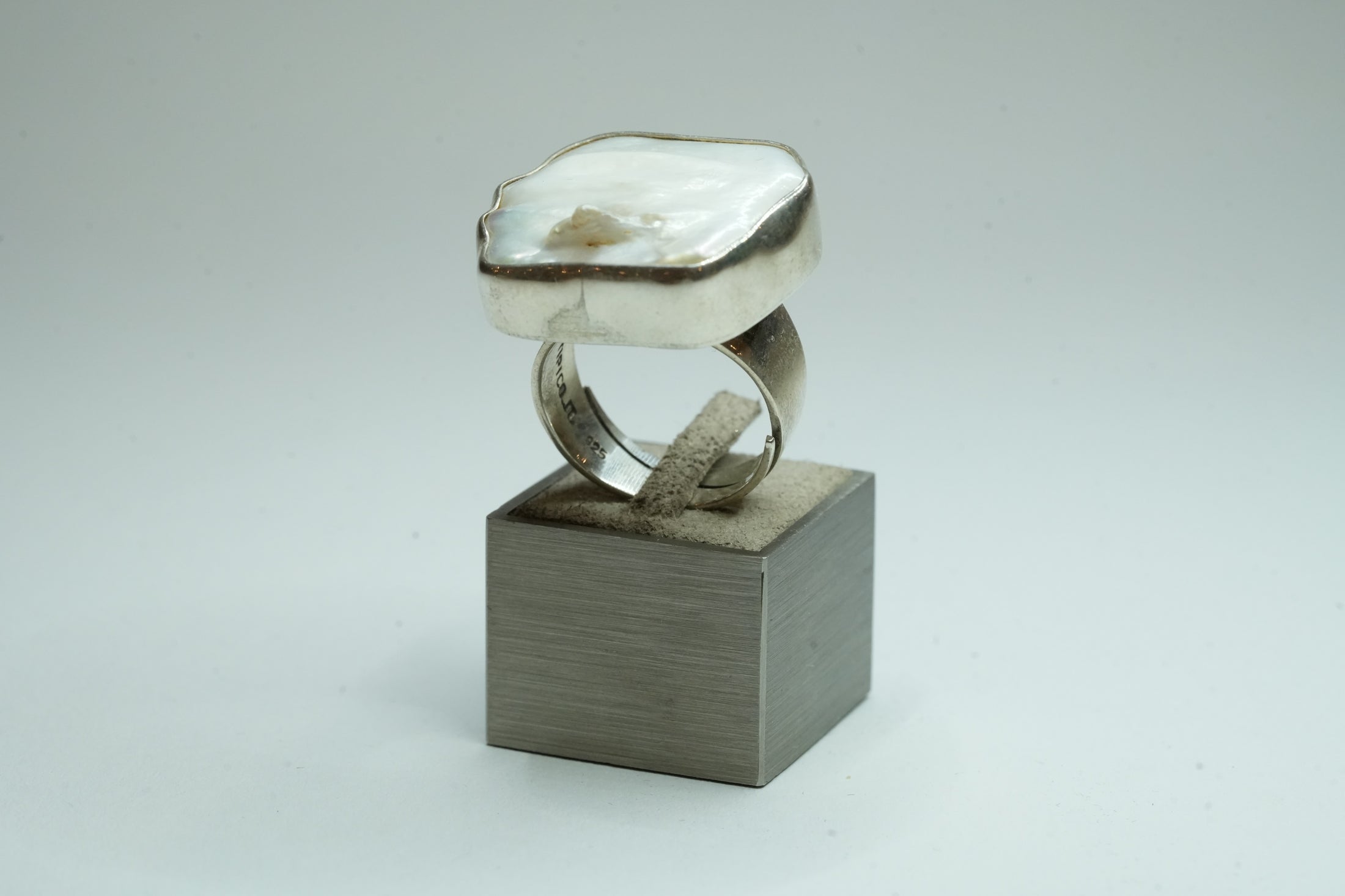 Baroque pearl silver ring