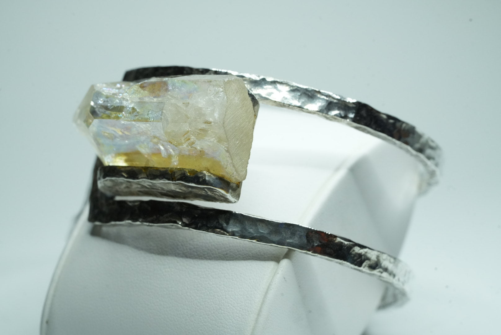 Quartz bangle 
